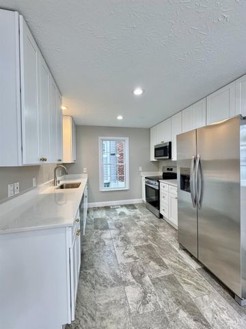 5426 Whetsel Avenue, Cincinnati, OH 45227