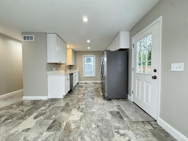 5426 Whetsel Avenue, Cincinnati, OH 45227