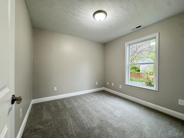 5426 Whetsel Avenue, Cincinnati, OH 45227