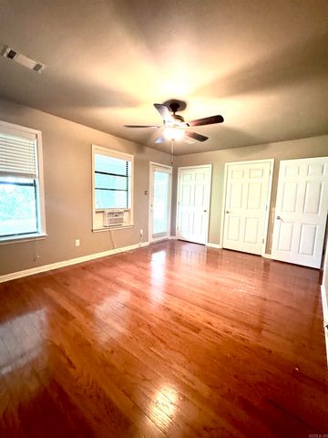 912 Nottingham Court, Benton, AR 72019