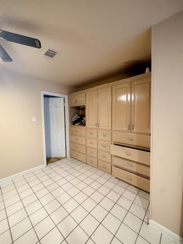 912 Nottingham Court, Benton, AR 72019