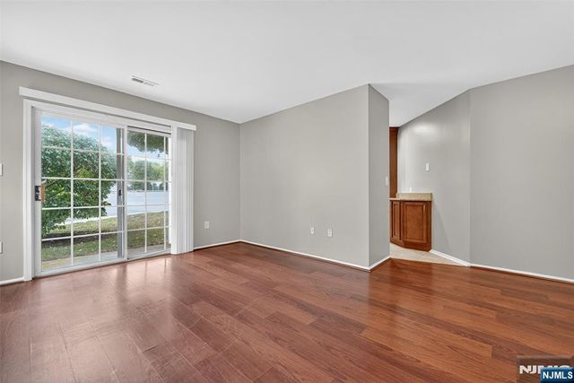 1032 Castle Road, Mahwah, NJ 07430