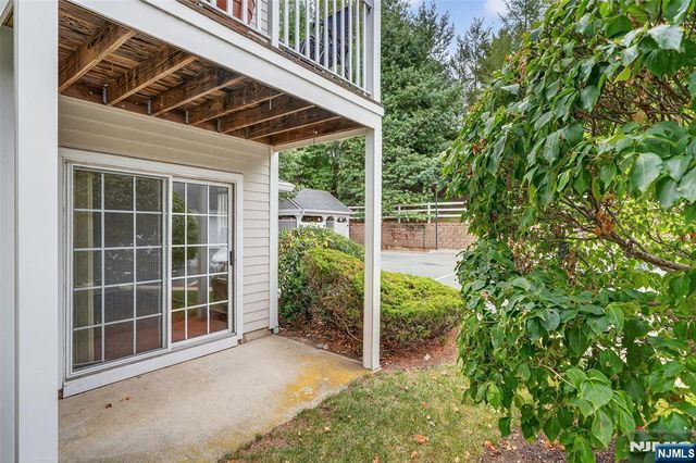 1032 Castle Road, Mahwah, NJ 07430