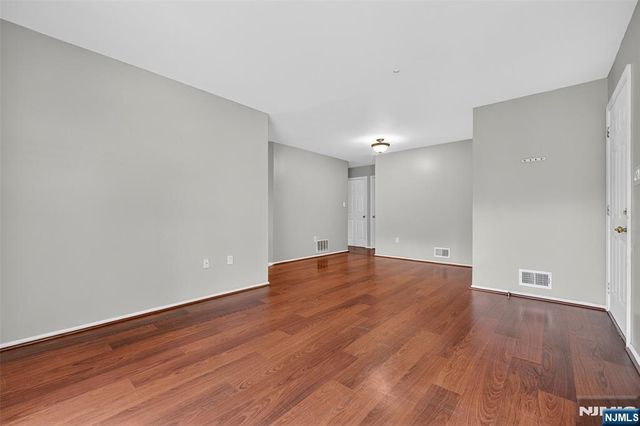 1032 Castle Road, Mahwah, NJ 07430