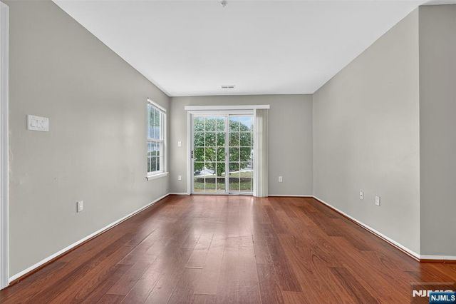 1032 Castle Road, Mahwah, NJ 07430