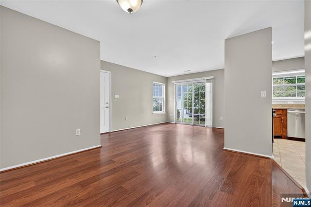 1032 Castle Road, Mahwah, NJ 07430