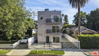 10826 3/4 Hesby Street, North Hollywood, CA 91601