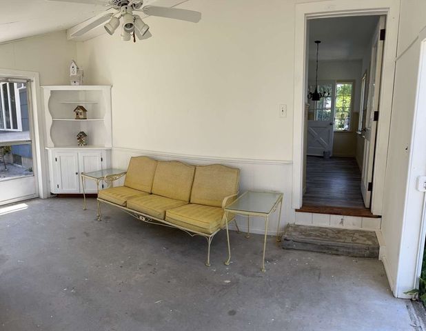 15 Wenonah Dr, Ludlow, MA 01056