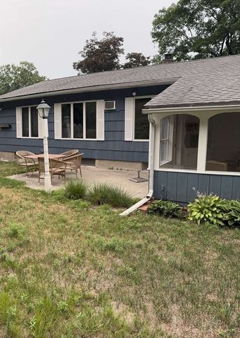 15 Wenonah Dr, Ludlow, MA 01056