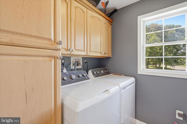 4 GREENBRIAR DR, Tuckerton, NJ 08087