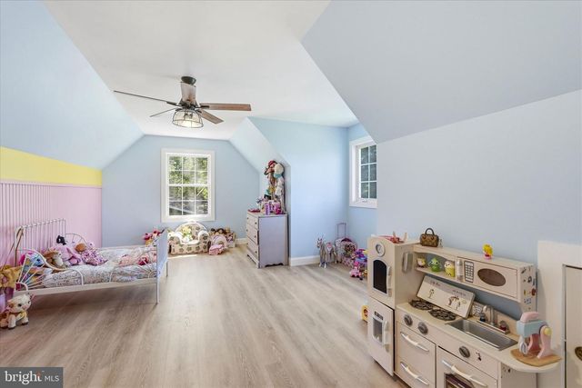 4 GREENBRIAR DR, Tuckerton, NJ 08087