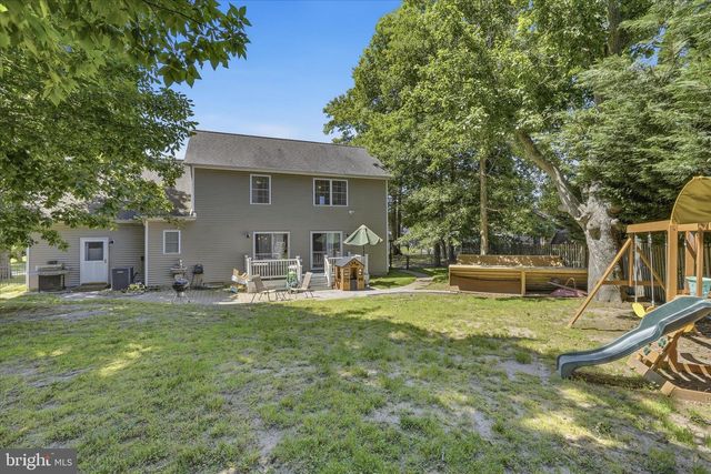 4 GREENBRIAR DR, Tuckerton, NJ 08087
