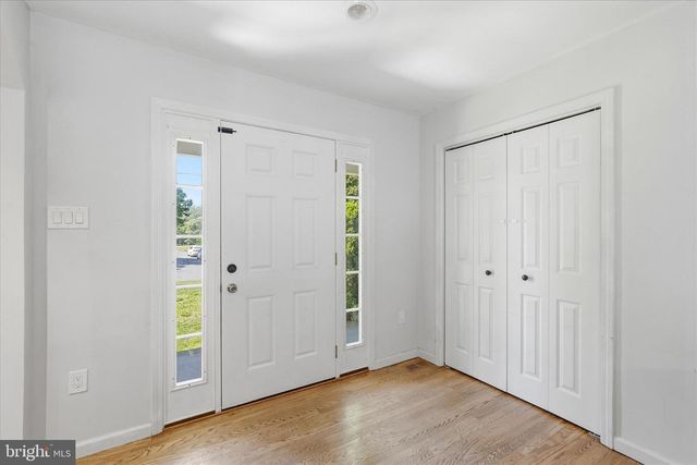 4 GREENBRIAR DR, Tuckerton, NJ 08087
