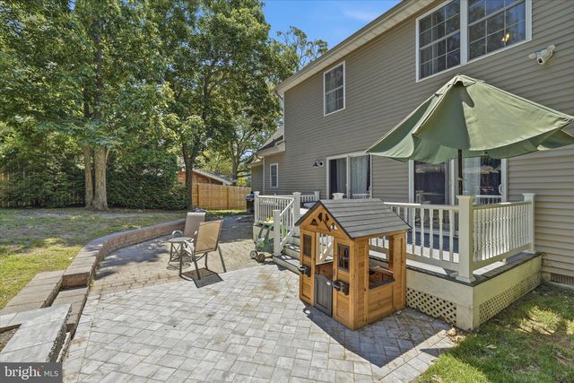 4 GREENBRIAR DR, Tuckerton, NJ 08087