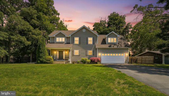 4 GREENBRIAR DR, Tuckerton, NJ 08087