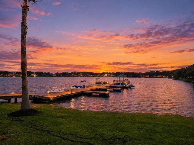 4018 Crystal Lake Circle N, Pearland, TX 77584