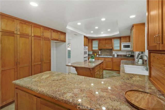 8405 Eastbrook Court, Riverside, CA 92504