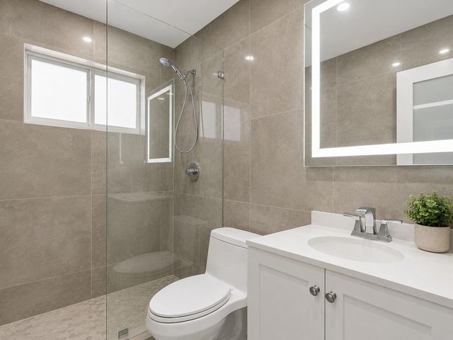 2010 NE 59th Place, Fort Lauderdale, FL 33308