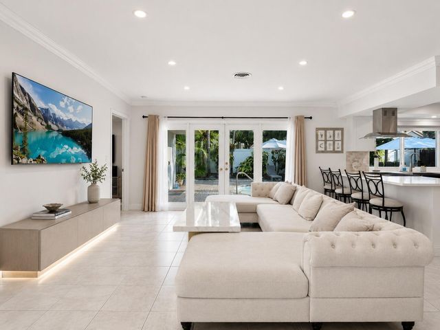 2010 NE 59th Place, Fort Lauderdale, FL 33308