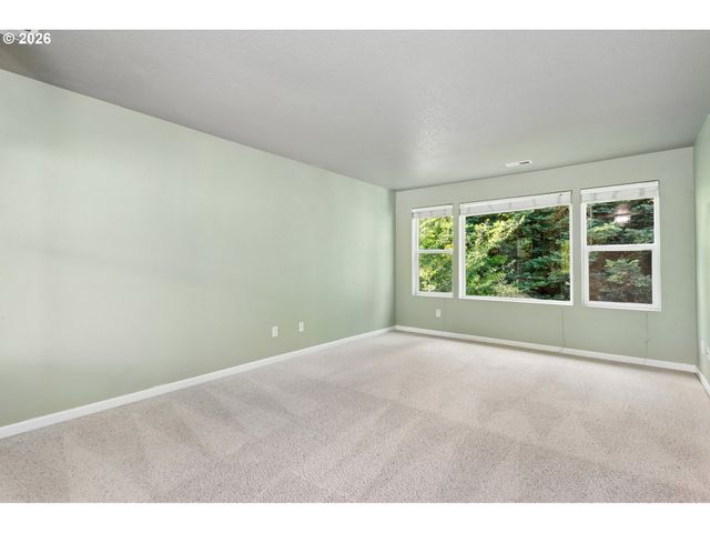 5653 Sw LEE St, Tualatin, OR 97062