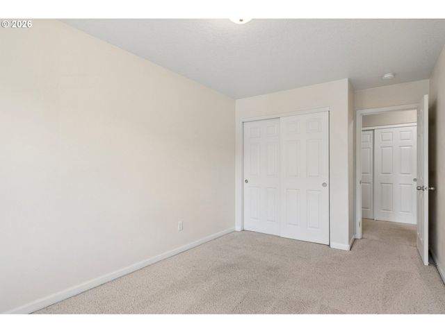 5653 Sw LEE St, Tualatin, OR 97062