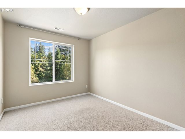 5653 Sw LEE St, Tualatin, OR 97062