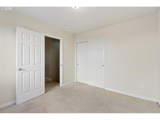 5653 Sw LEE St, Tualatin, OR 97062