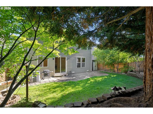 5653 Sw LEE St, Tualatin, OR 97062