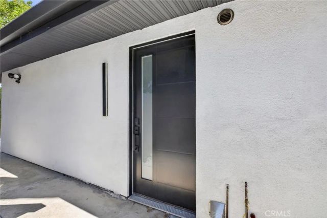 10804 Paso Robles, Granada Hills, CA 91344