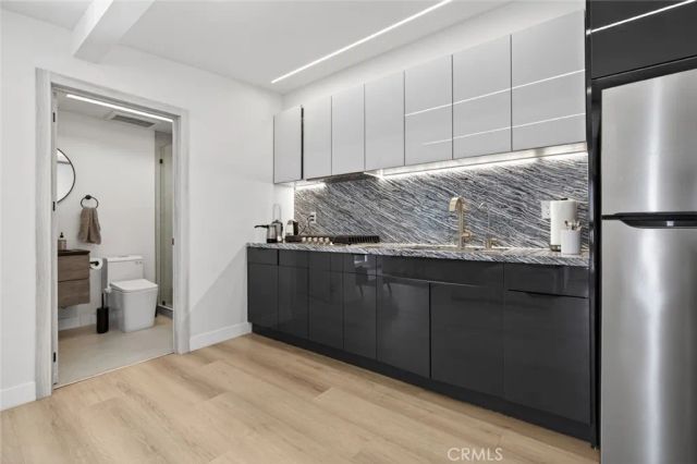 10804 Paso Robles, Granada Hills, CA 91344