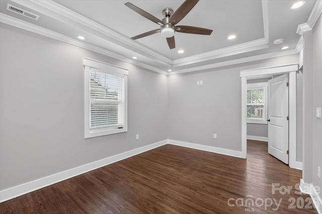 307 E Peterson Drive, Charlotte, NC 28217