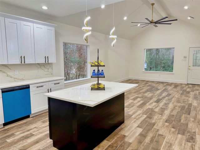 410 Coast Loop, Trinity, TX 75862