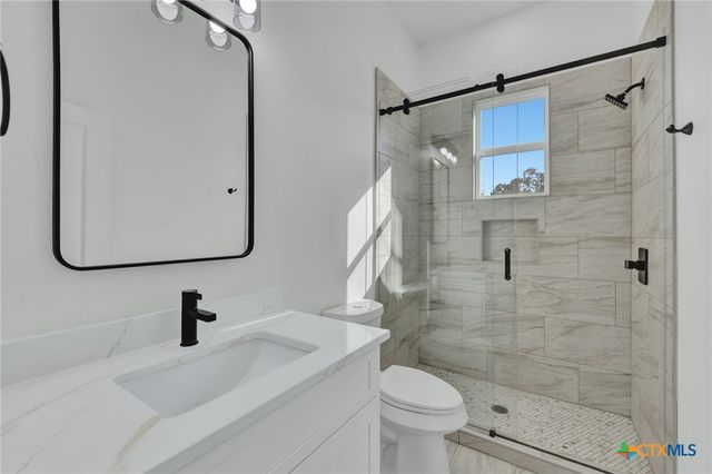 118 Crazy Cross Road, Wimberley, TX 78676