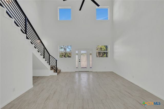 118 Crazy Cross Road, Wimberley, TX 78676