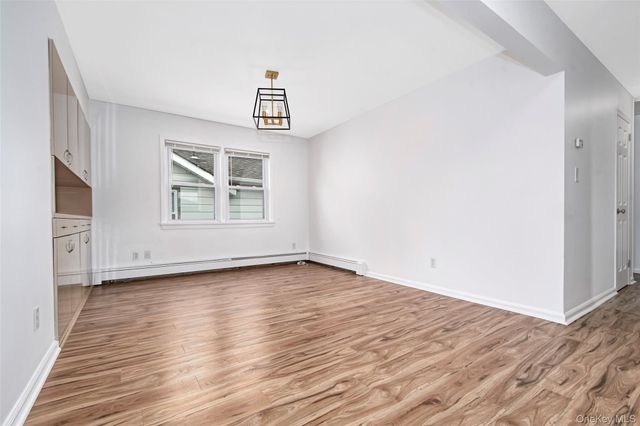 102 Lincoln Avenue E, West Harrison, NY 10604