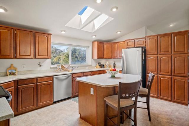 225 Dunbarton Road, Aromas, CA 95004