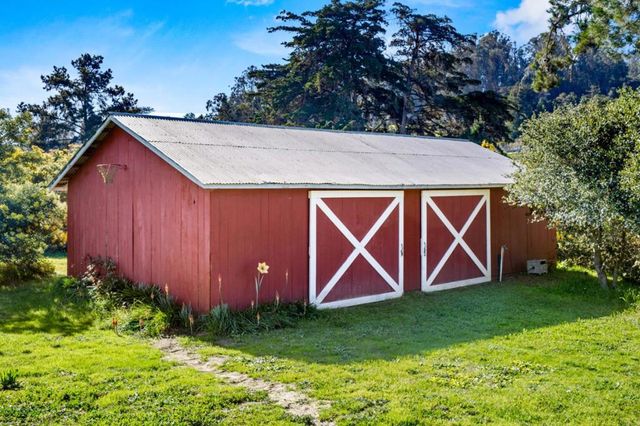 225 Dunbarton Road, Aromas, CA 95004