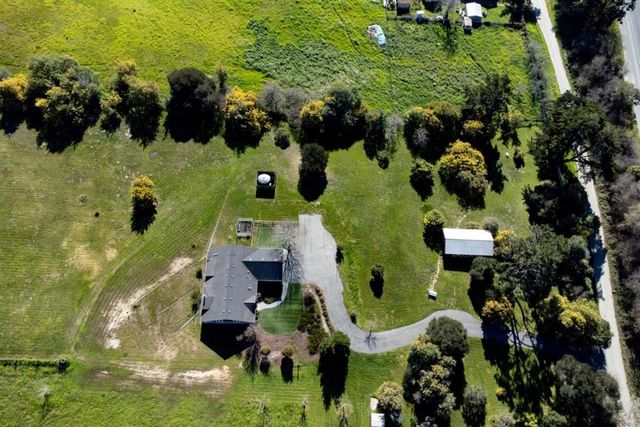 225 Dunbarton Road, Aromas, CA 95004