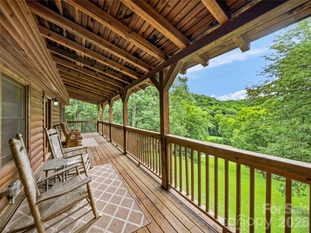 961 Wilson Branch Road, Mars Hill, NC 28754