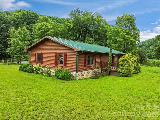 961 Wilson Branch Road, Mars Hill, NC 28754