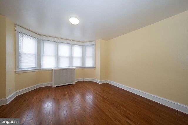 575 TIMBERLAKE RD, Upper Darby, PA 19082