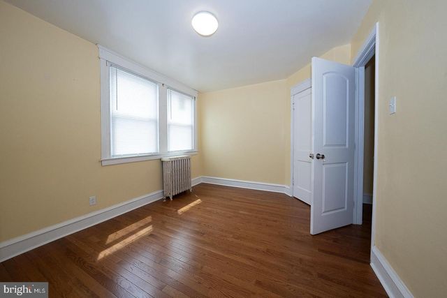 575 TIMBERLAKE RD, Upper Darby, PA 19082