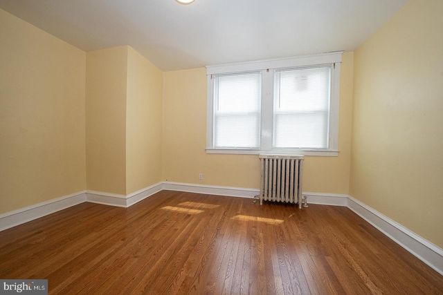 575 TIMBERLAKE RD, Upper Darby, PA 19082
