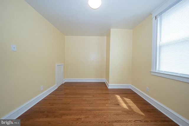 575 TIMBERLAKE RD, Upper Darby, PA 19082