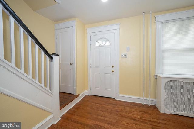 575 TIMBERLAKE RD, Upper Darby, PA 19082