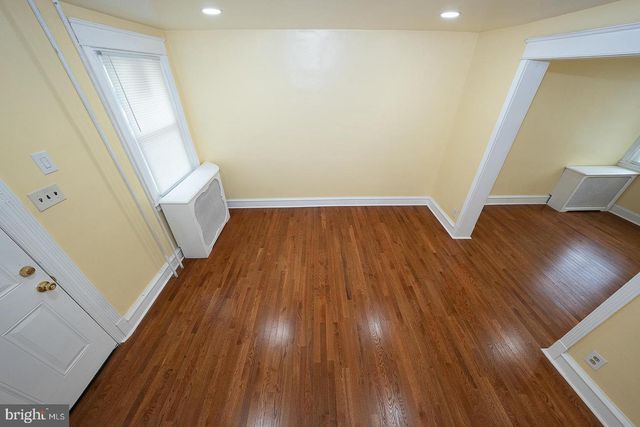 575 TIMBERLAKE RD, Upper Darby, PA 19082