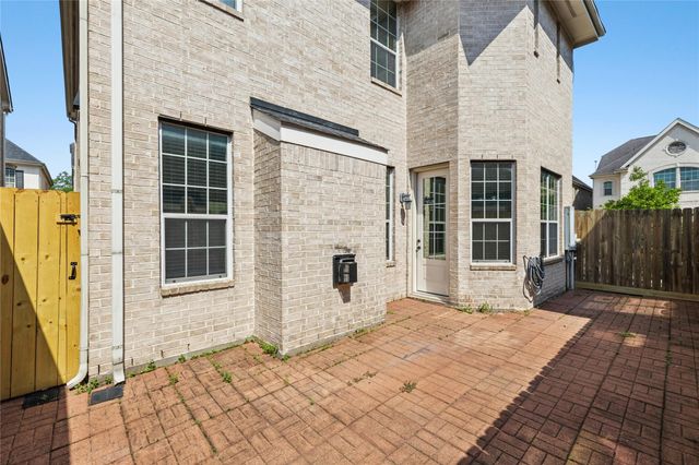 3207 Holly Shores Drive, Houston, TX 77042