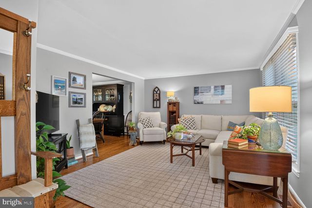 12714 LONGLEAF LN, Herndon, VA 20170