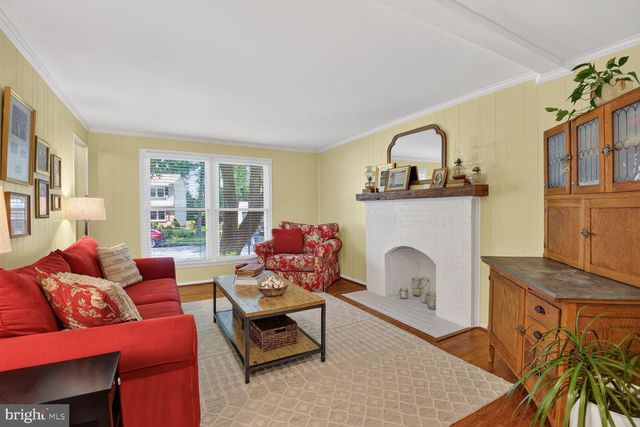 12714 LONGLEAF LN, Herndon, VA 20170