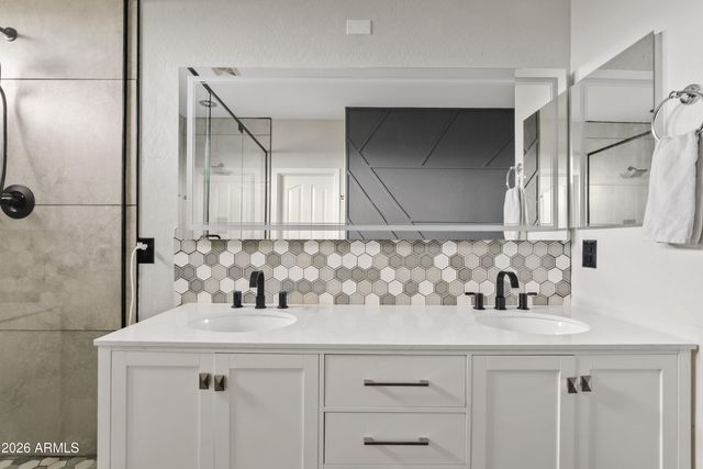 3759 E POWELL Way, Gilbert, AZ 85298